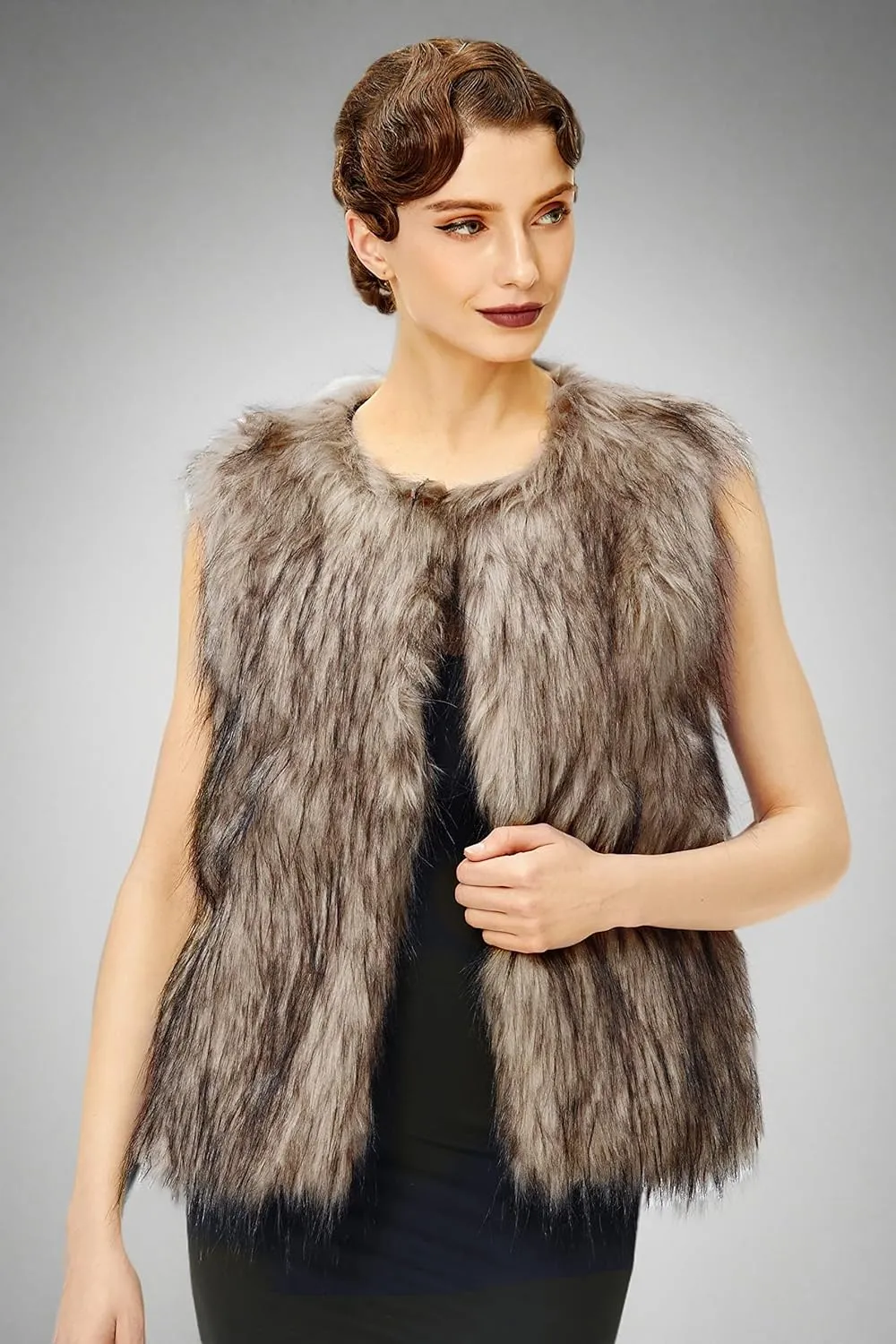 BABEYOND Womens Faux Fur Vest Short Coat Sleeveless Jacket for Winter Fluffy Outwear with Pockets