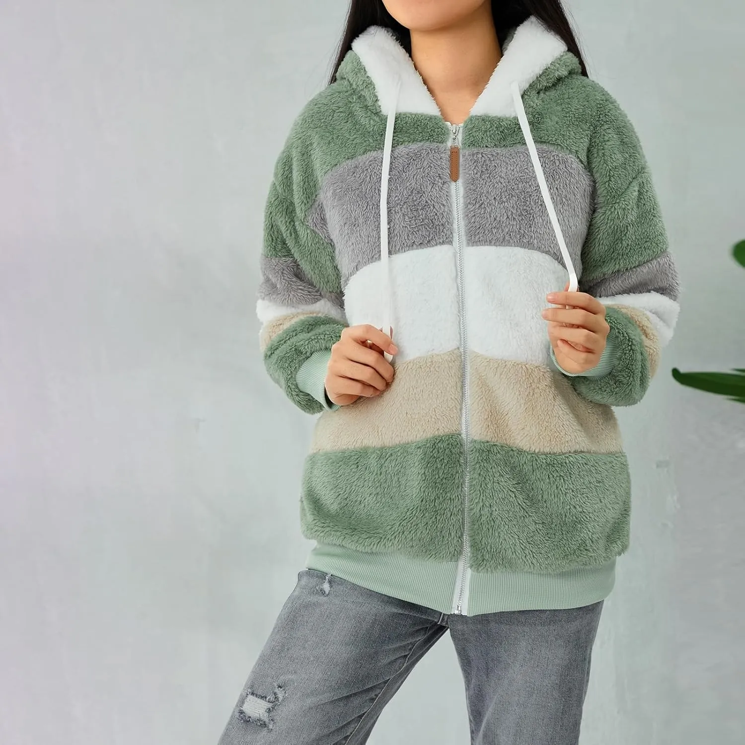 Giraropa Women Fleece Jackets Zip Hoodies Sherpa Teddy Coat Winter Warm Oversized Sweatshirt Contrast Fluffy Jumper Outwear