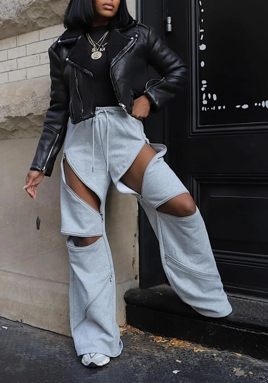 LETSVDO Women's Wide Leg Baggy Sweatpants High Waisted Patchwork Flare Pants Y2k Cut Out Multi Zipper Cargo Sweatpant