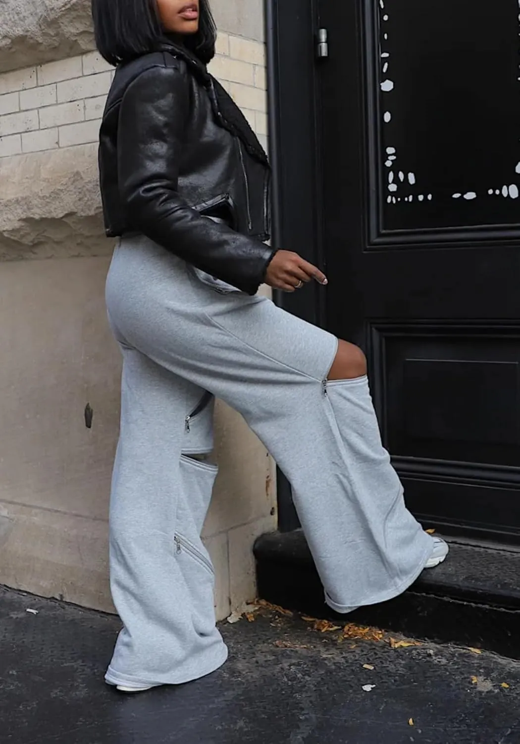 LETSVDO Women's Wide Leg Baggy Sweatpants High Waisted Patchwork Flare Pants Y2k Cut Out Multi Zipper Cargo Sweatpant