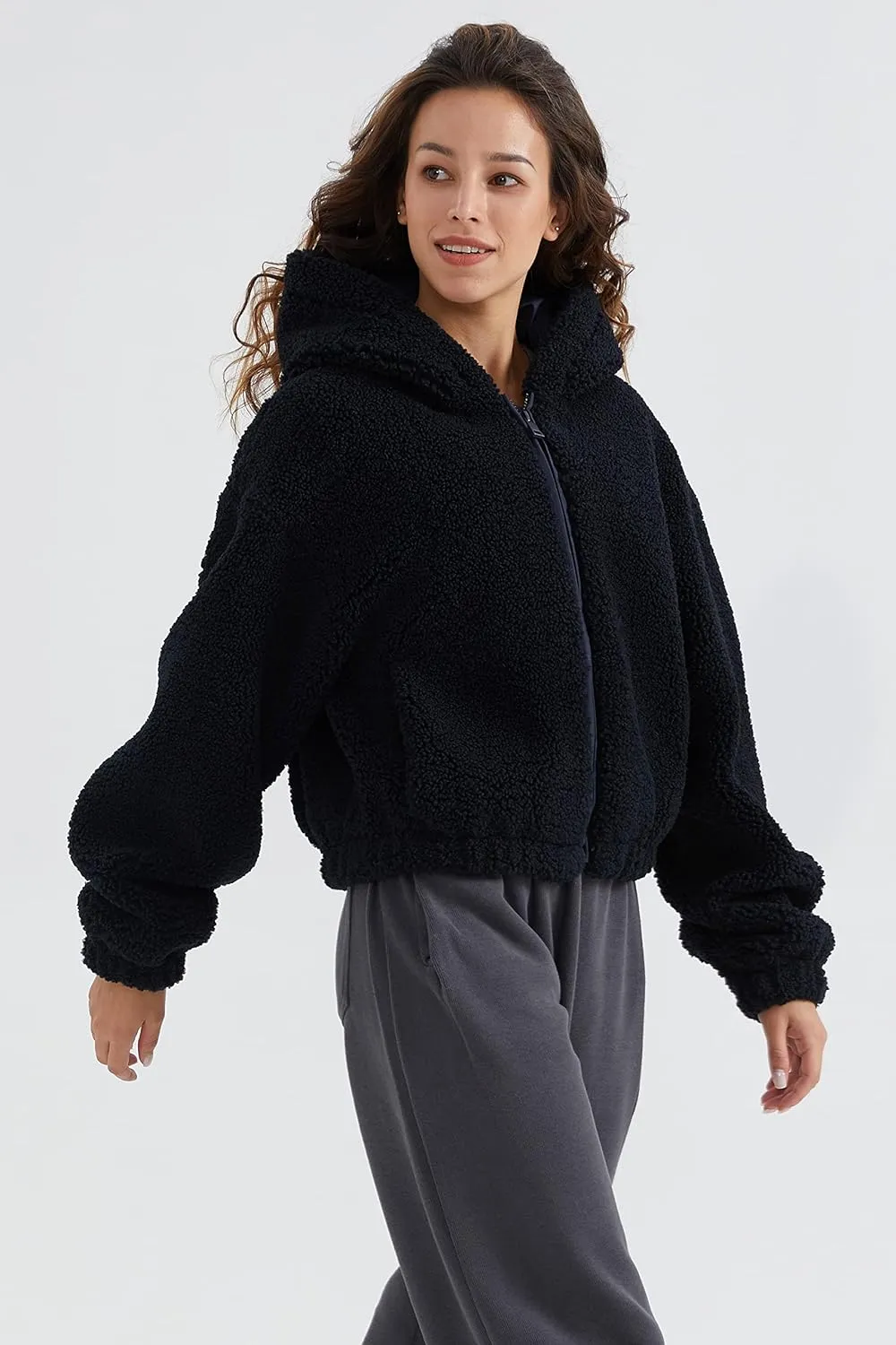 Orolay Women's Fuzzy Fleece Cropped Jacket Fluffy Sherpa Coat Winter Teddy Hoodie with Long Sleeves