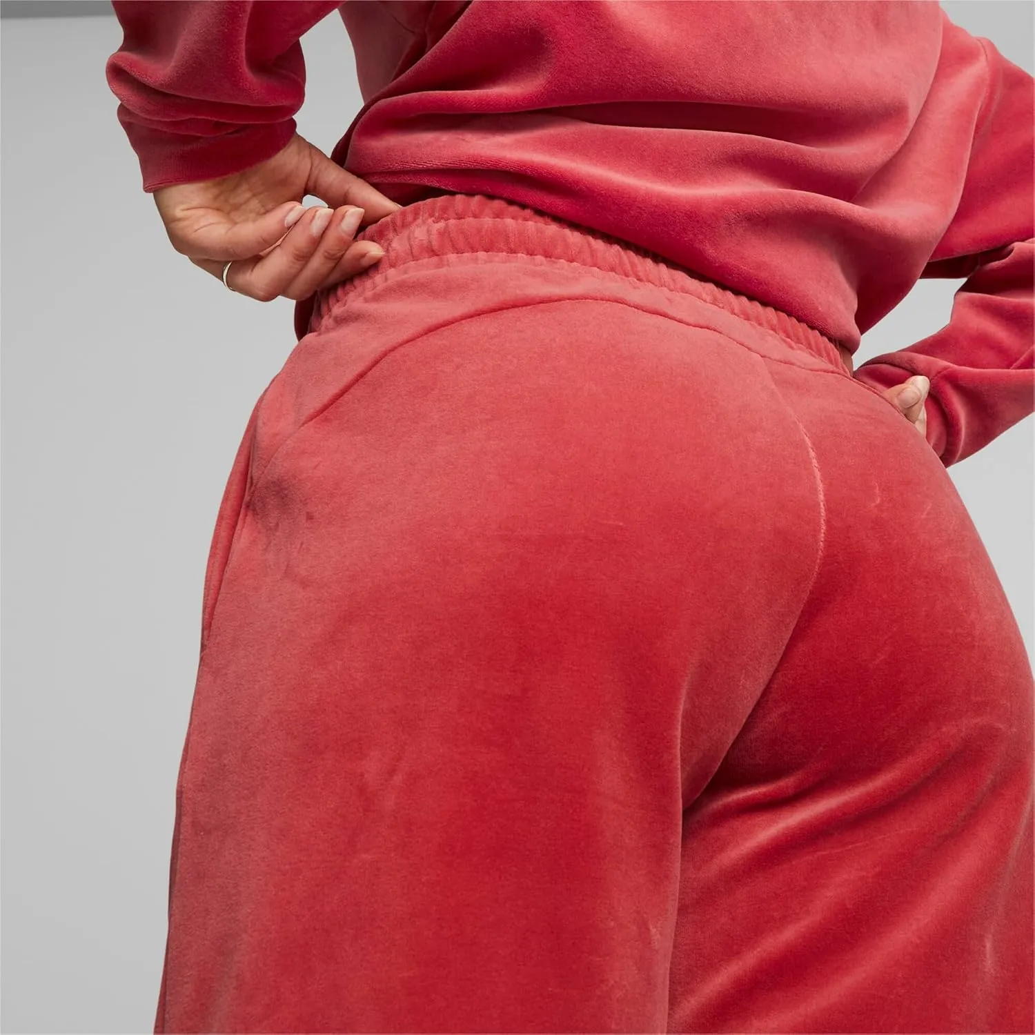 PUMA Women's Velour Straight Leg Sweatpants